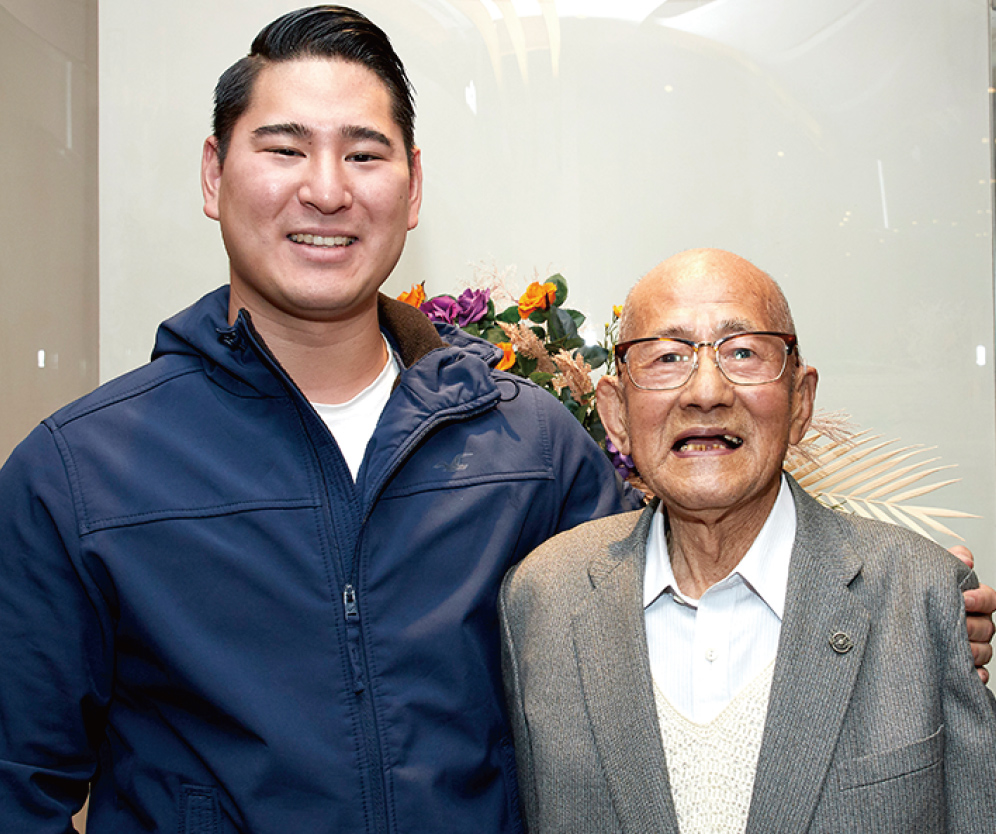 「泉屋 三郎 様、お孫様　角地 剛 様」の写真