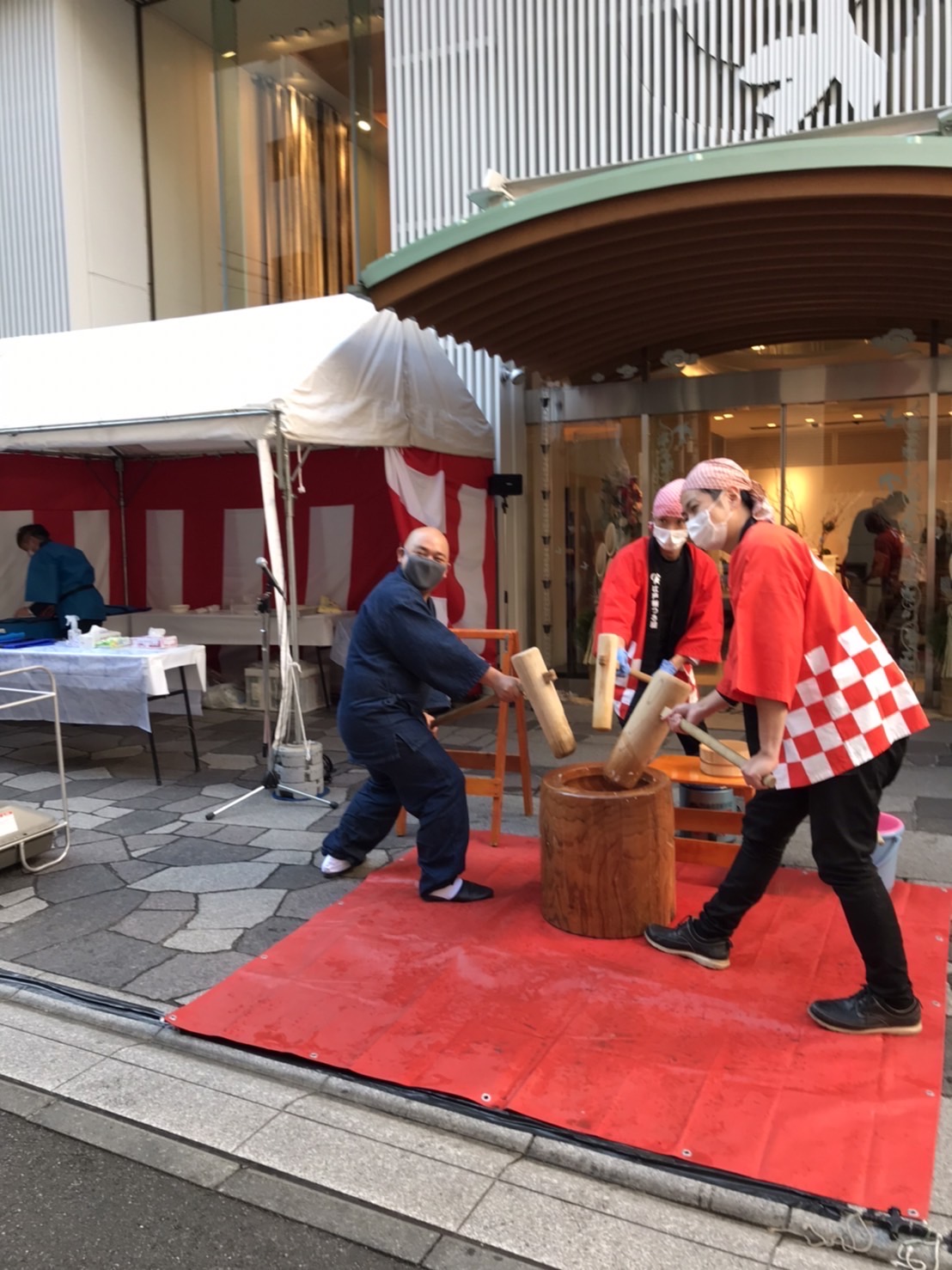 屋内のお墓 新年のイベント